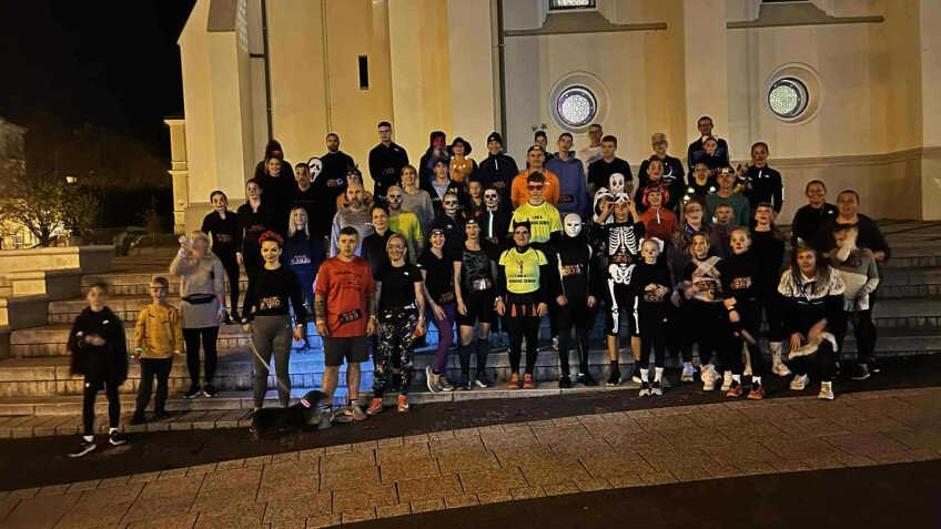 Rémisztően jó hangulatban zajlott a III. DeTÖKjó HALLOWEEN FUTÁS!