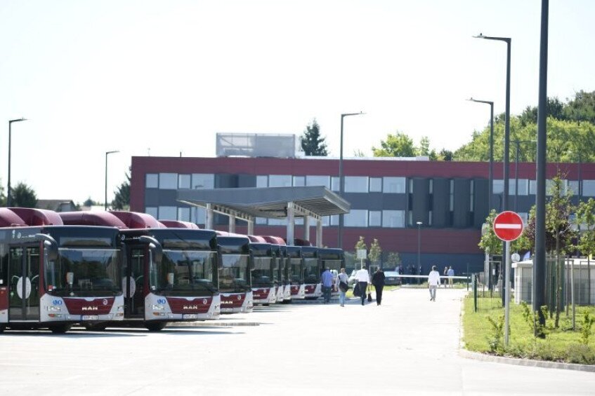 Tömegközlekedés